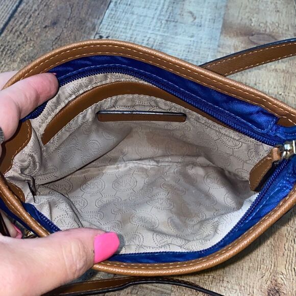 Michael Kors Kempton Nylon & Leather Crossbody bag Blue - Picture 5 of 10